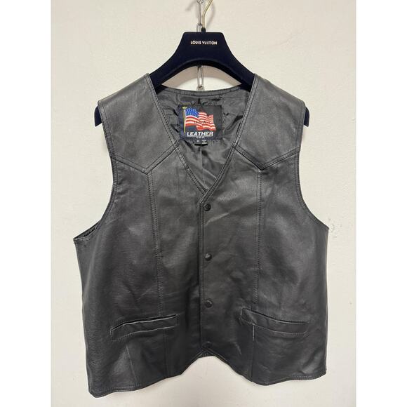 USA Leather Vest Mens Medium Black POW MIA Patch Embroidered Biker Motorcycle - Picture 1 of 7